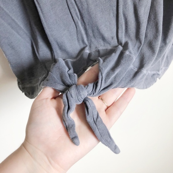Anthropologie Gray Short Sleeve Tie Front Tee - Picture 3 of 8